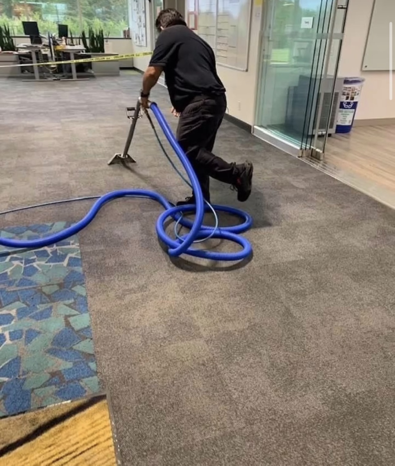 Commercial office carpet extraction cleaning, GTA